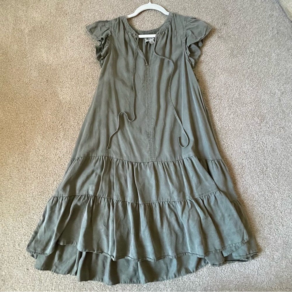 Green flowy dress